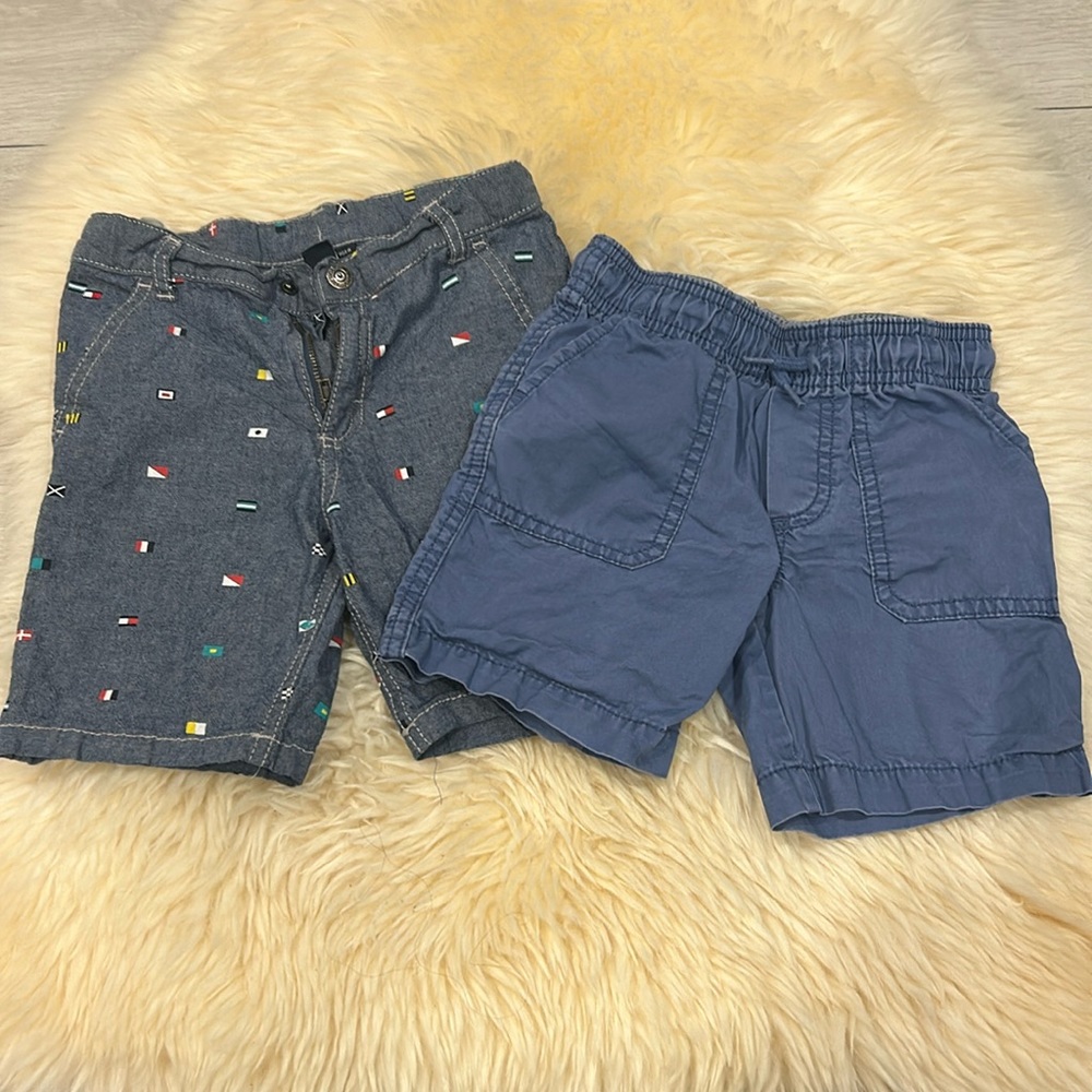 Tommy Hilfiger & Carter’s Jean & Blue Toddler Shorts in size 3T